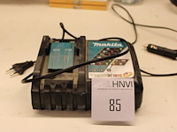 Acculader makita. - afbeelding 1 van  2