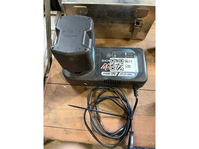 Acculader met accu, hitachi, uc24yfa / eb1820, zwart - afbeelding 1 van  3