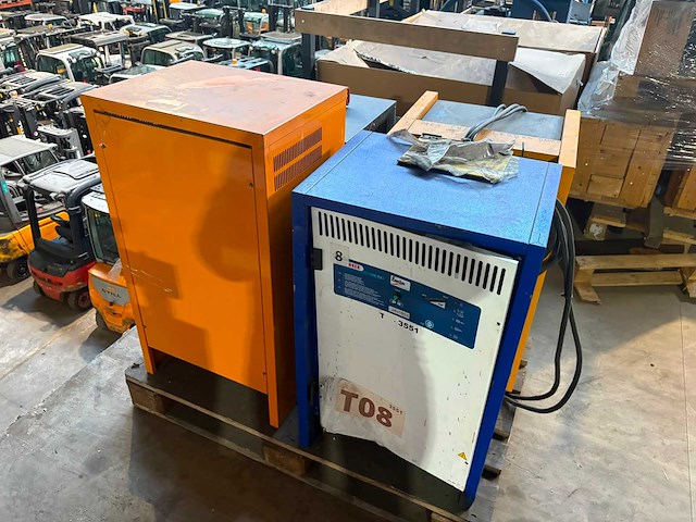 Acculaders - 24v - overige intern transport - afbeelding 1 van  1