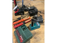 Acculaders en zaklampen - afbeelding 4 van  4