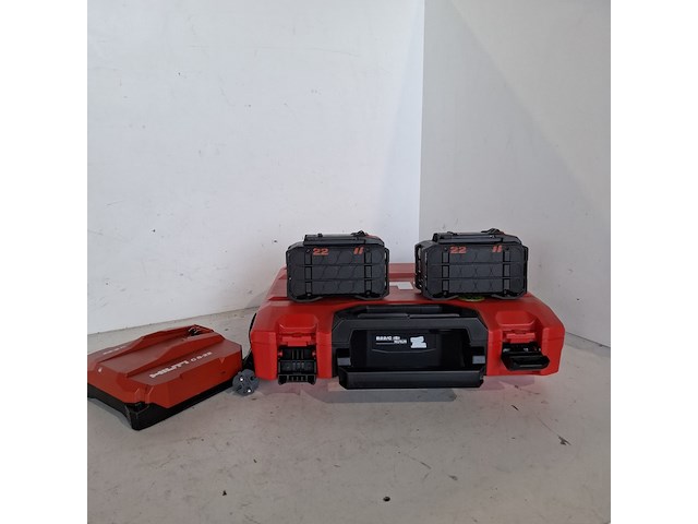 Accupakket 2x12.0ah/22v accu 1x lader hilti hilti, bouwjaar 2024 - afbeelding 1 van  5