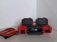 Accupakket 2x12.0ah/22v accu 1x lader hilti hilti, bouwjaar 2024 - afbeelding 1 van  5