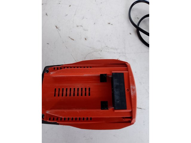 Accupakket | 2x4,0ah/22v accu 1x lader, hilti, 2021 - afbeelding 4 van  8