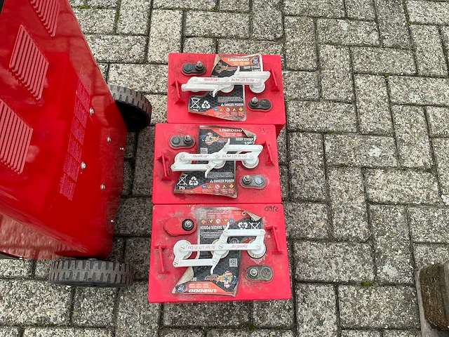Accu's en acculader - afbeelding 2 van  10