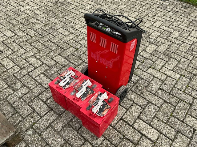 Accu's en acculader - afbeelding 6 van  10