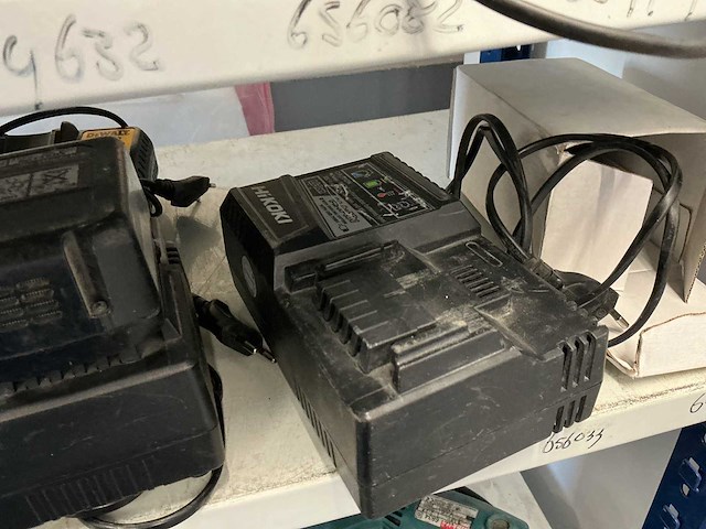 Accu's en laders - afbeelding 5 van  5