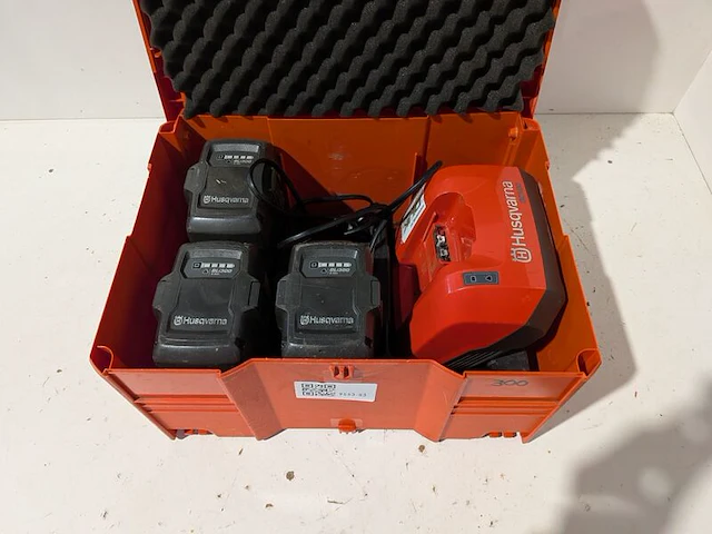 Accuset husqvarna - afbeelding 2 van  7