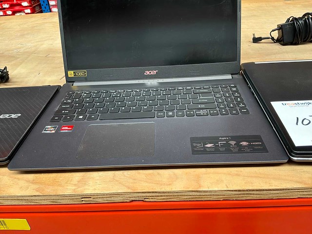 Acer aspire v laptop - afbeelding 2 van  4