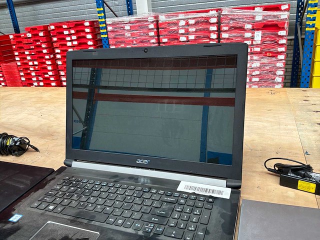 Acer aspire v laptop - afbeelding 3 van  4