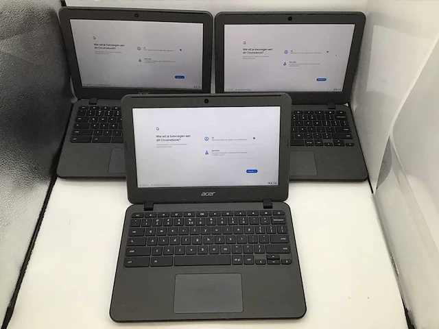 Acer c731-c93f chromebook laptop (3x) - afbeelding 1 van  5