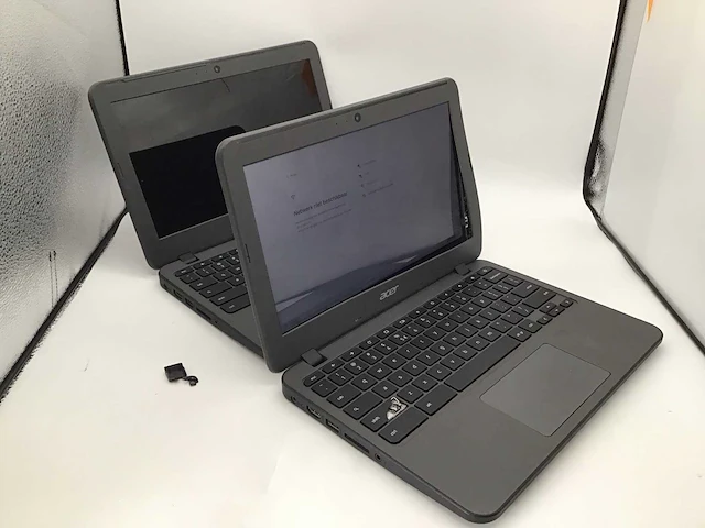 Acer chromebook c731t touch laptop (2x) - afbeelding 1 van  10