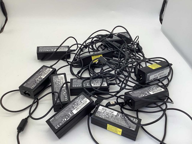 Acer dunne pin acer laptop adapter (10x) - afbeelding 1 van  5