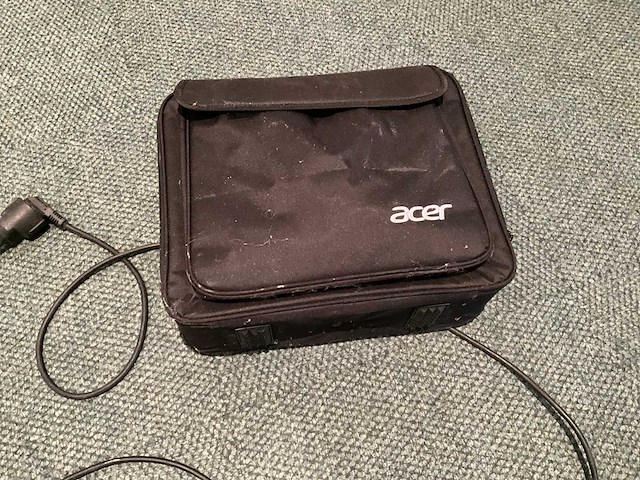 Acer dwx1842 beamer met scherm - afbeelding 4 van  5