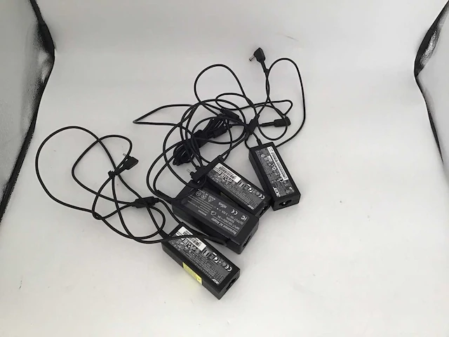 Acer laptop adapter computeronderdeel (4x) - afbeelding 2 van  5