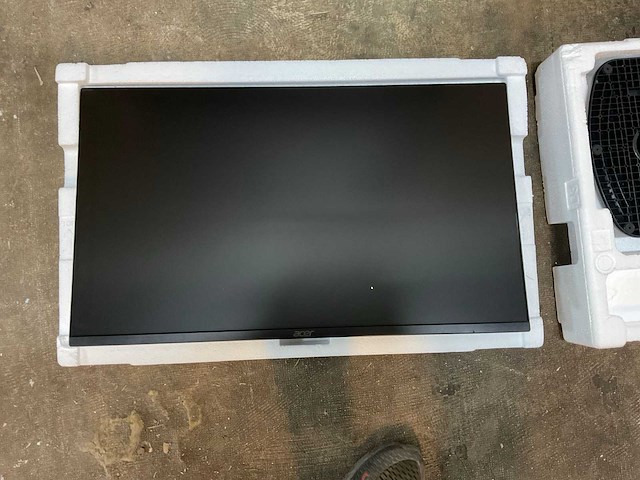 Acer monitor (16x) - afbeelding 5 van  10