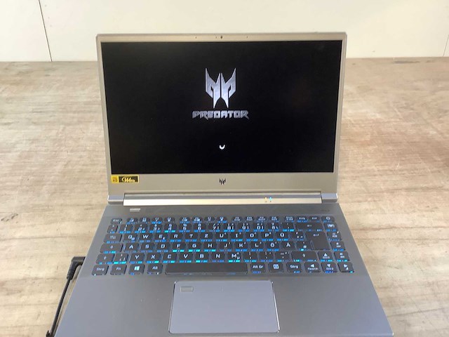Acer predator triton 300 se laptop - afbeelding 8 van  9