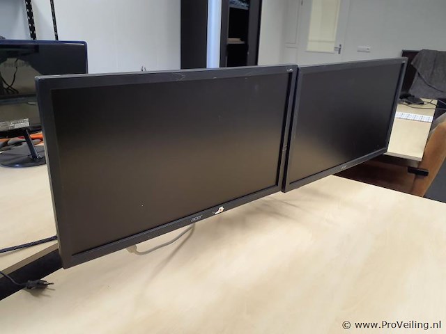 Acer v6 breedbeeld monitoren v226hql um.wv6ee.b04 (2 stuks) met statief en draagarmen - afbeelding 4 van  11