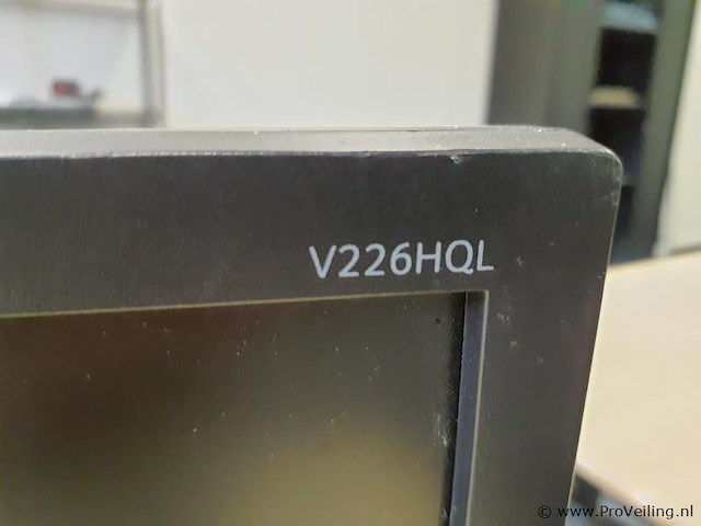Acer v6 breedbeeld monitoren v226hql um.wv6ee.b04 (2 stuks) met statief en draagarmen - afbeelding 2 van  11