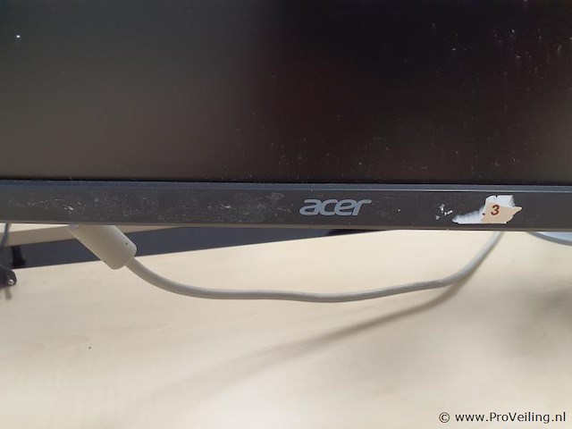 Acer v6 breedbeeld monitoren v226hql um.wv6ee.b04 (2 stuks) met statief en draagarmen - afbeelding 10 van  11