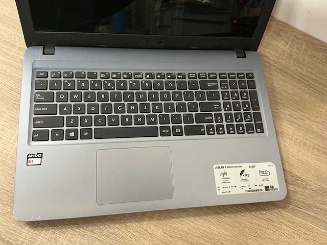 Acer x540y laptop - afbeelding 2 van  7