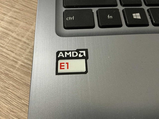 Acer x540y laptop - afbeelding 2 van  6