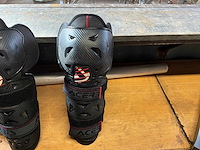 Acerbis kniebeschermer (33x) - afbeelding 2 van  6