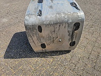 Acgb 787 - mercedes actros - brandstof tank - afbeelding 6 van  9