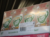 Acht dozen cup-a-soup champignon creme en chinese tomaat. - afbeelding 2 van  3