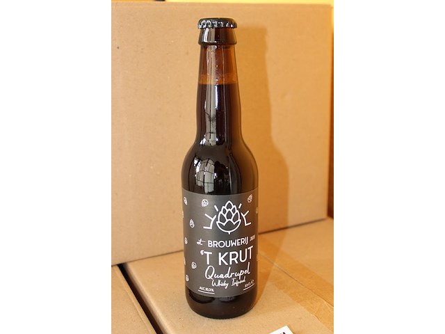 Acht dozen quadrupel whisky infused. totaal 192 flesjes. - afbeelding 2 van  3