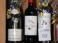 Acht flessen wijn in cadeauverpakking w.o. 3 x alcohol vrij. - afbeelding 4 van  4