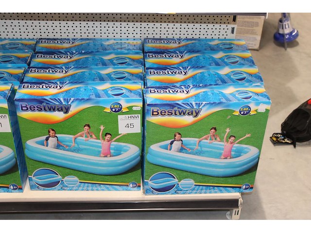 Acht maal opblaaszwembad bestway, afm. 262 cm x 175 cm x 51 cm. - afbeelding 1 van  3