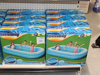 Acht maal opblaaszwembad bestway, afm. 262 cm x 175 cm x 51 cm. - afbeelding 1 van  3