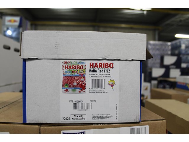 Acht omdozen snoepgoed haribo en maoam w.o. starmix, balla red, suikerruiten en tangfastics. 188 zakjes. - afbeelding 2 van  4