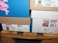 Acht omdozen snoepgoed haribo en maoam w.o. starmix, balla red, suikerruiten en tangfastics. 188 zakjes. - afbeelding 3 van  4