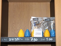 Acht sets kaarsen cadeauenzo. - afbeelding 1 van  2