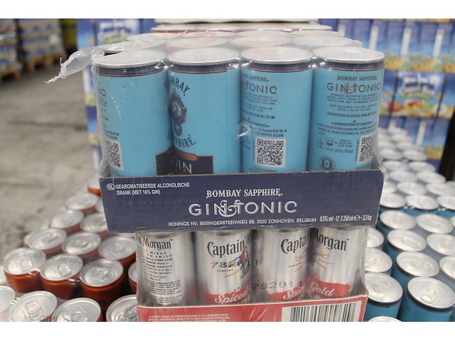Acht verpakkingen mixdranken w.o. bacardi, malibu, passoa en captain morgan. tht vnl. 2026. totaal 108 blik... - afbeelding 2 van  4