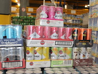 Acht verpakkingen mixdranken w.o. bacardi, malibu, passoa en captain morgan. tht vnl. 2026. totaal 108 blik... - afbeelding 2 van  2
