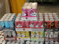 Acht verpakkingen mixdranken w.o. bacardi, malibu, passoa en captain morgan. tht vnl. 2026. totaal 108 blik... - afbeelding 1 van  2