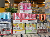 Acht verpakkingen mixdranken w.o. bacardi, malibu, passoa en captain morgan. tht vnl. 2026. totaal 108 blik... - afbeelding 2 van  2