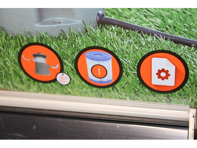 Acht zwembad filterpompen bestway flow clear, max. 1249 l/per uur. - afbeelding 3 van  3