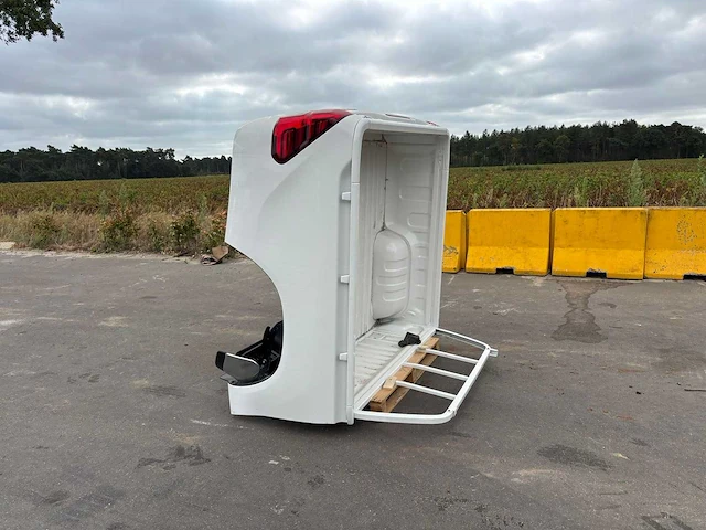 Achterbak toyota hilux - afbeelding 2 van  6