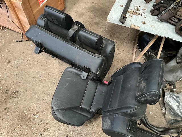 Achterbank land rover discovery - afbeelding 1 van  2