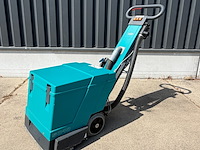 Achterloop schrob- zuigmachine, tennant, 5010, groen, urenstand 82,3 uur, kabel 220v