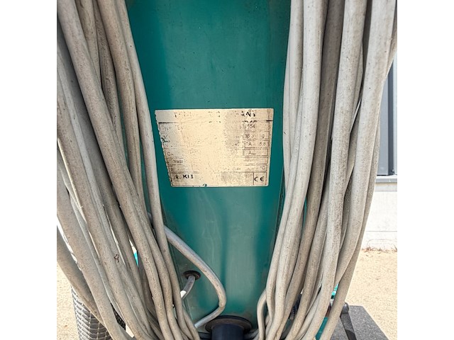 Achterloop schrob- zuigmachine, tennant, 5010, groen, urenstand 82,3 uur, kabel 220v - afbeelding 5 van  7