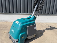 Achterloop schrob- zuigmachine, tennant, t1, groen, lage urenstand, kabel 220v