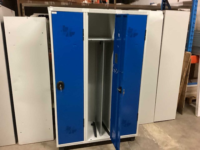 Acial lockerkast 3 deuren - afbeelding 4 van  7