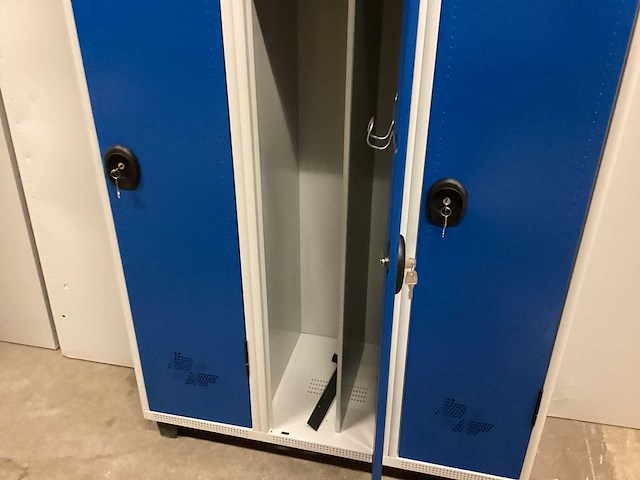 Acial lockerkast 3 deuren - afbeelding 6 van  7