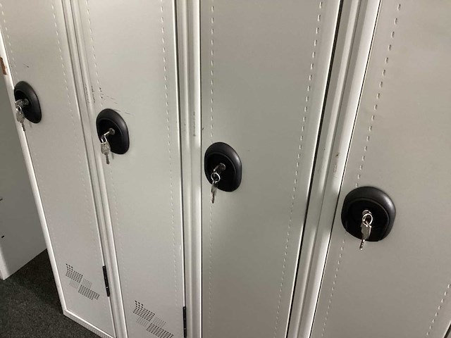 Acial lockerkast 4 deuren - afbeelding 2 van  3
