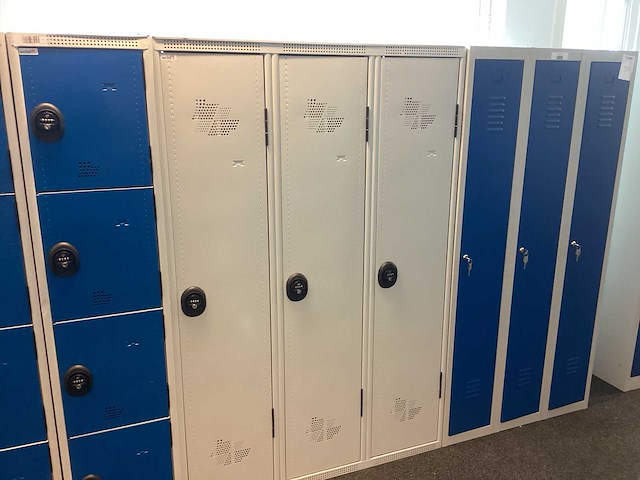 Acial lockerkast - afbeelding 1 van  7