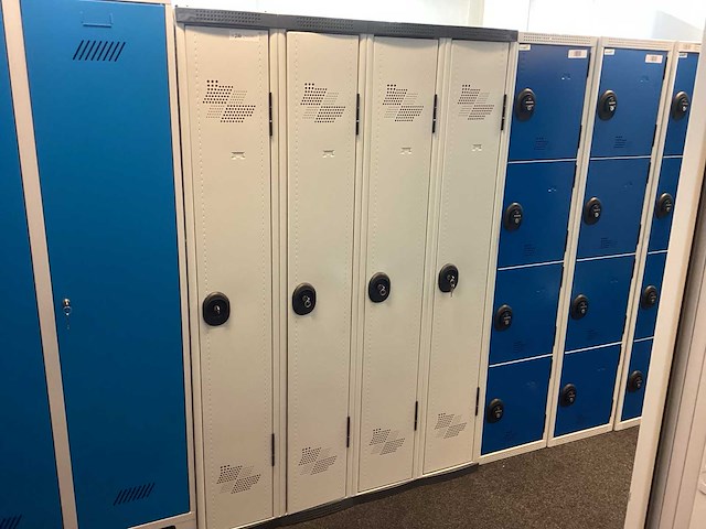 Acial lockerkast - afbeelding 1 van  7
